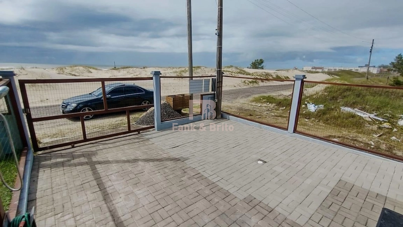 Casa Geminada diferente de todas, beira da praia.: 2ª foto da galeria de imagens do imóvel
