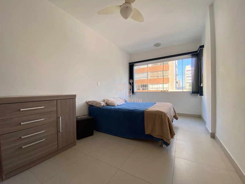 APARTAMENTO DE FRENTE NA ZONA NOVA: 19ª foto da galeria de imagens do imóvel
