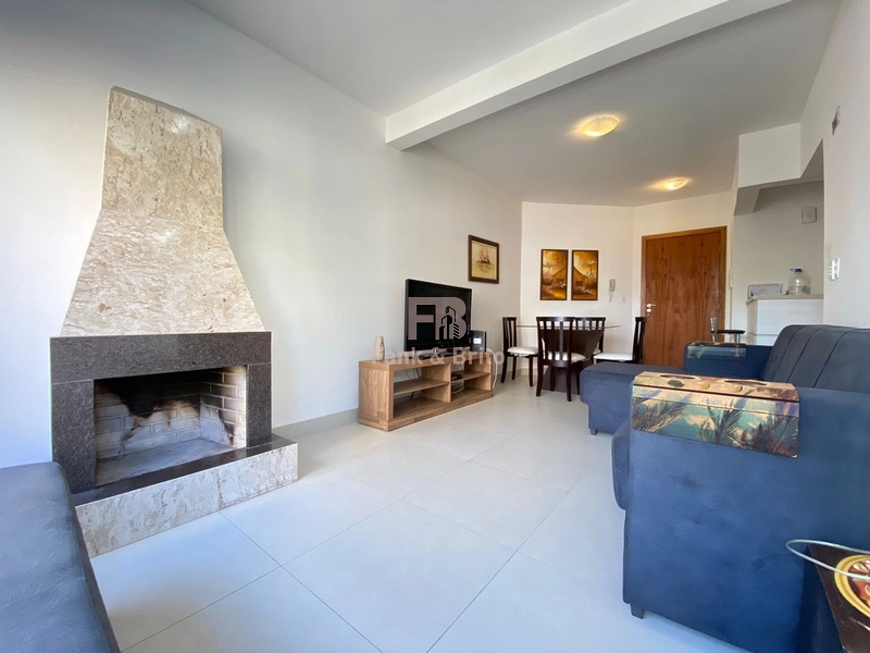 APARTAMENTO DE FRENTE NA ZONA NOVA: 6ª foto da galeria de imagens do imóvel