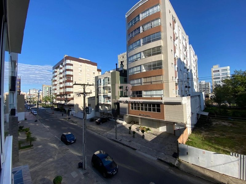 APARTAMENTO DE FRENTE NA ZONA NOVA: 13ª foto da galeria de imagens do imóvel