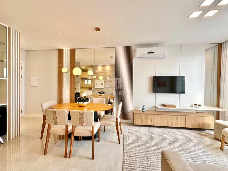 Apartamento 2 dormitórios mobiliado frente praça Tiaraju!: 5ª foto da galeria de imagens do imóvel