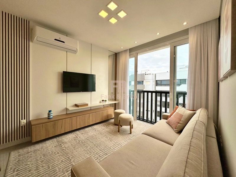 Apartamento 2 dormitórios mobiliado frente praça Tiaraju!: 6ª foto da galeria de imagens do imóvel