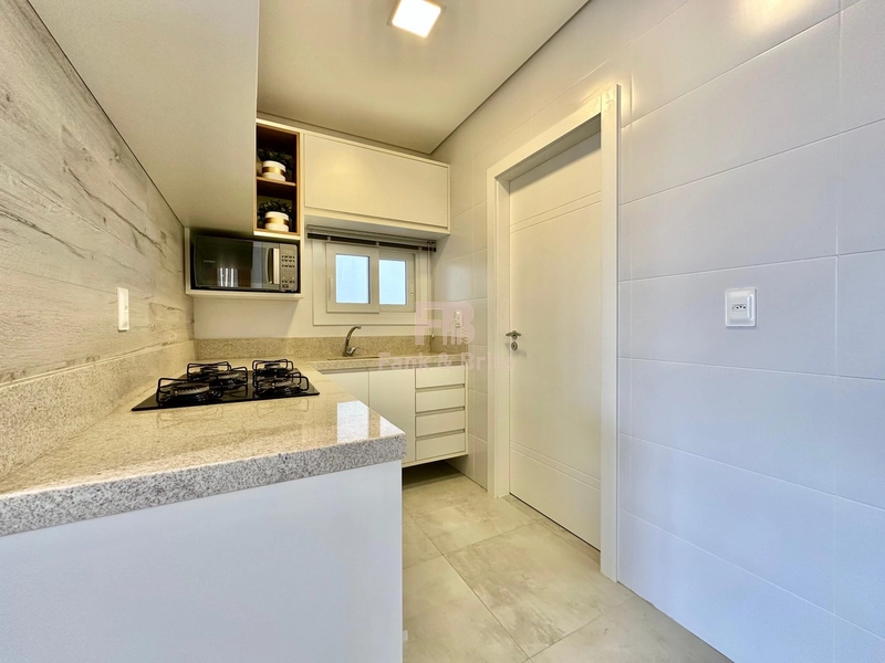 Apartamento 2 dormitórios mobiliado frente praça Tiaraju!: 12ª foto da galeria de imagens do imóvel