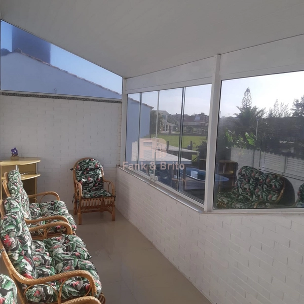 Casa Espaçosa com 6 Dormitórios (5 Suítes): 4ª foto da galeria de imagens do imóvel