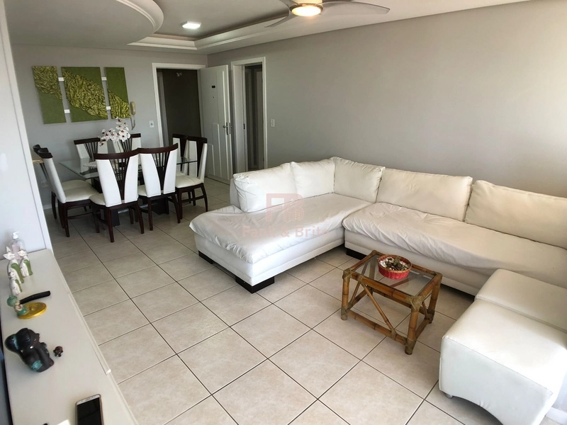 Apartamento de Temporada: 2ª foto da galeria de imagens do imóvel