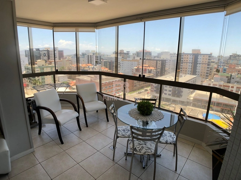 Apartamento de Temporada: 1ª foto da galeria de imagens do imóvel