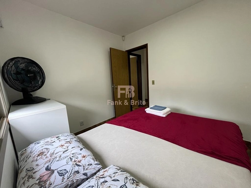 Espaçosa Casa de Temporada com 6 Dormitórios - 1 Quadra da Praia: 14ª foto da galeria de imagens do imóvel