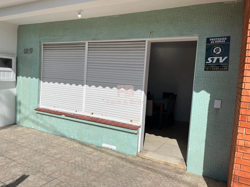 Casa Beira-Mar para Temporada - 3 Dormitórios e Churrasqueira: 2ª foto da galeria de imagens do imóvel