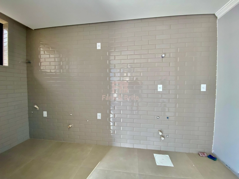 APARTAMENTO AO LADO DA PRAÇA FLAVIO BOIANOVSKI, DUAS QUADRAS DO MAR!: 7ª foto da galeria de imagens do imóvel