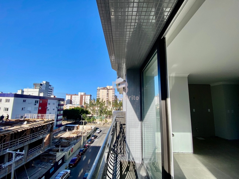 APARTAMENTO AO LADO DA PRAÇA FLAVIO BOIANOVSKI, DUAS QUADRAS DO MAR!: 14ª foto da galeria de imagens do imóvel