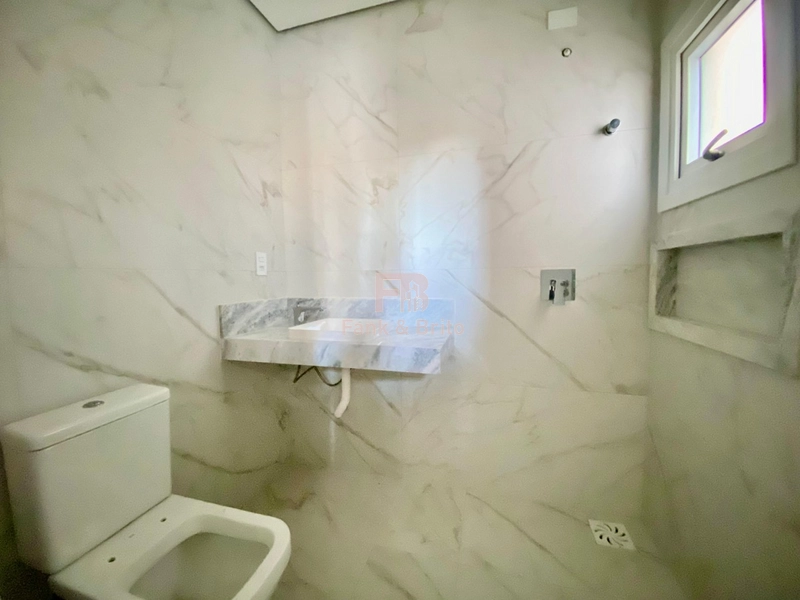 APARTAMENTO AO LADO DA PRAÇA FLAVIO BOIANOVSKI, DUAS QUADRAS DO MAR!: 20ª foto da galeria de imagens do imóvel