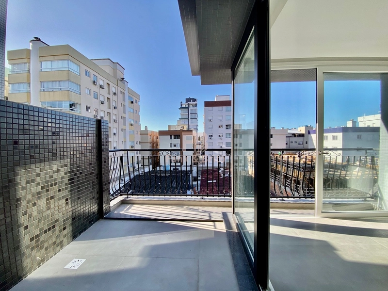 APARTAMENTO AO LADO DA PRAÇA FLAVIO BOIANOVSKI, DUAS QUADRAS DO MAR!: 9ª foto da galeria de imagens do imóvel