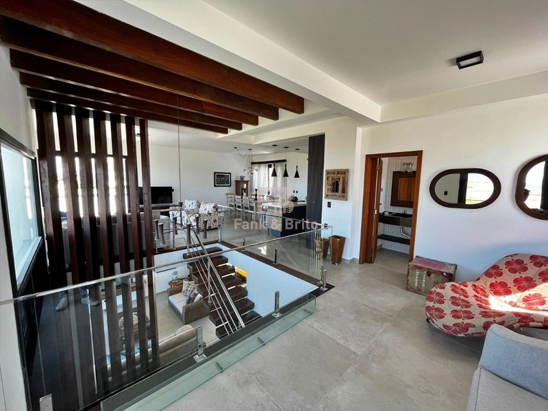 Belíssima Casa Beira-Mar com 4 Suítes: 6ª foto da galeria de imagens do imóvel