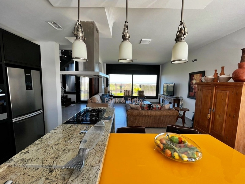 Belíssima Casa Beira-Mar com 4 Suítes: 23ª foto da galeria de imagens do imóvel