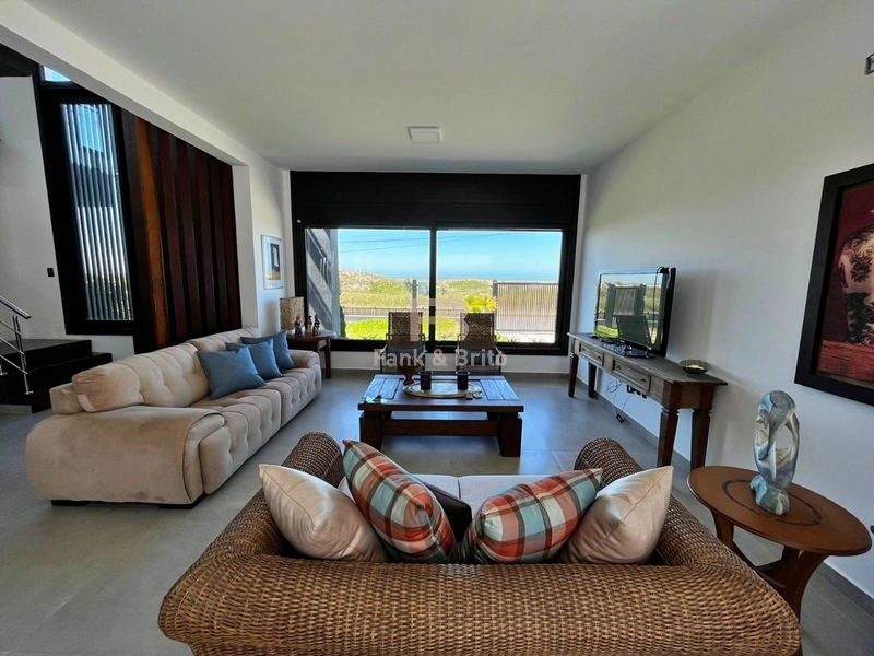 Belíssima Casa Beira-Mar com 4 Suítes: 9ª foto da galeria de imagens do imóvel