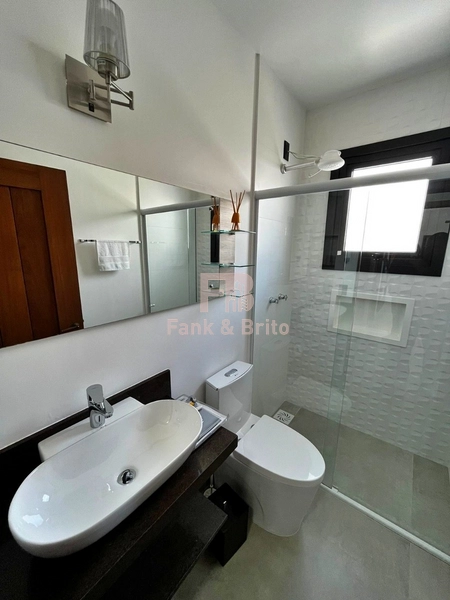 Belíssima Casa Beira-Mar com 4 Suítes: 27ª foto da galeria de imagens do imóvel