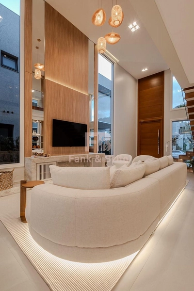 Luxuosa Casa em Condomínio de Alto Padrão: 20ª foto da galeria de imagens do imóvel