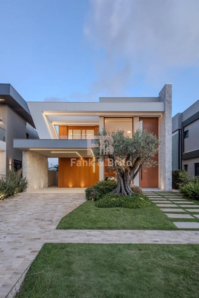 Luxuosa Casa em Condomínio de Alto Padrão: 6ª foto da galeria de imagens do imóvel
