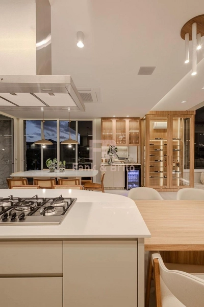 Luxuosa Casa em Condomínio de Alto Padrão: 29ª foto da galeria de imagens do imóvel