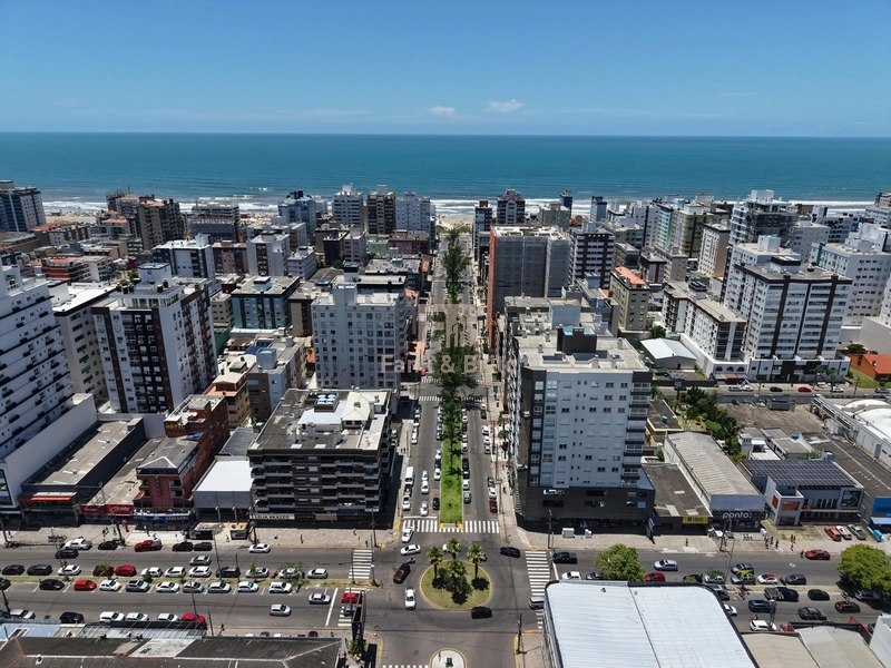 SACADA DE FRENTE PARA AVENIDA.: 13ª foto da galeria de imagens do imóvel