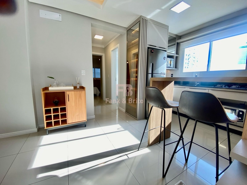 APARTAMENTO MOBILIADO E DECORADO COM TERRAÇO LATERAL: 16ª foto da galeria de imagens do imóvel