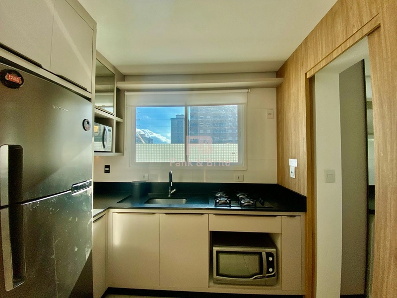 APARTAMENTO MOBILIADO E DECORADO COM TERRAÇO LATERAL: 9ª foto da galeria de imagens do imóvel