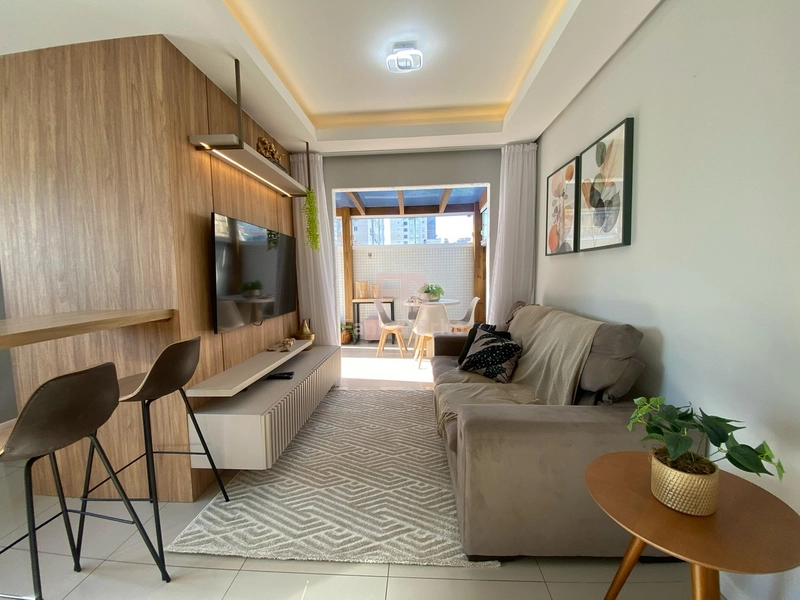 APARTAMENTO MOBILIADO E DECORADO COM TERRAÇO LATERAL: 2ª foto da galeria de imagens do imóvel