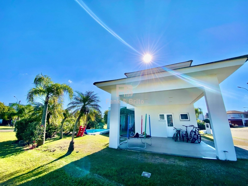 Casa de Condomínio com 4 Quartos e 6 banheiros à Venda.: 9ª foto da galeria de imagens do imóvel