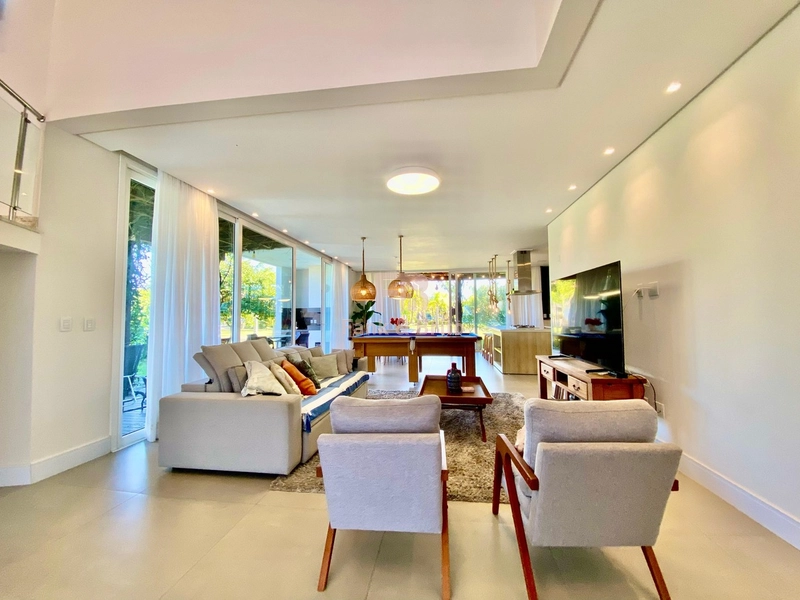 Casa de Condomínio com 4 Quartos e 6 banheiros à Venda.: 34ª foto da galeria de imagens do imóvel
