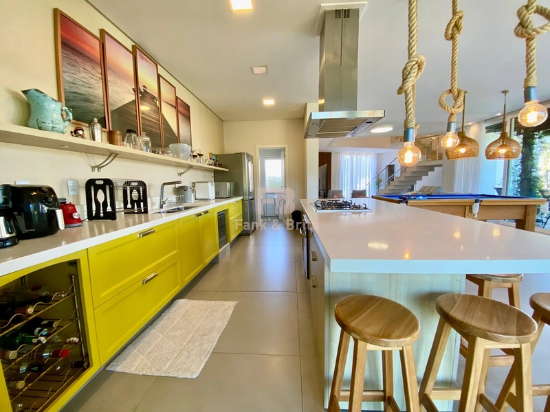 Casa de Condomínio com 4 Quartos e 6 banheiros à Venda.: 25ª foto da galeria de imagens do imóvel