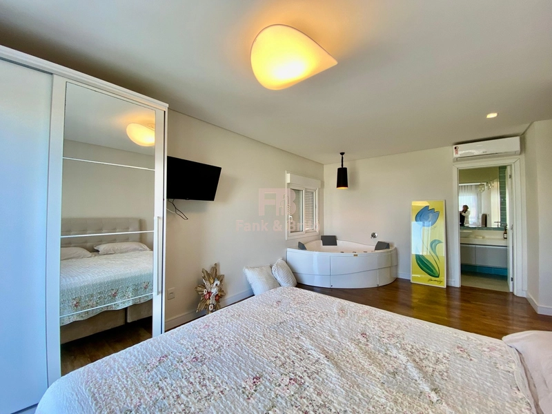 Casa de Condomínio com 4 Quartos e 6 banheiros à Venda.: 64ª foto da galeria de imagens do imóvel