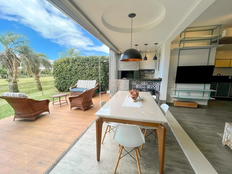 Casa em Condomínio com 118m², 2 dormitórios, 1 suíte, 2 vagas, Condomí: 9ª foto da galeria de imagens do imóvel