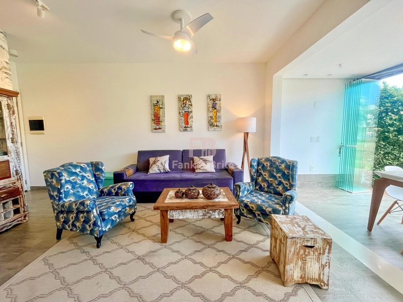Casa em Condomínio com 118m², 2 dormitórios, 1 suíte, 2 vagas, Condomí: 2ª foto da galeria de imagens do imóvel
