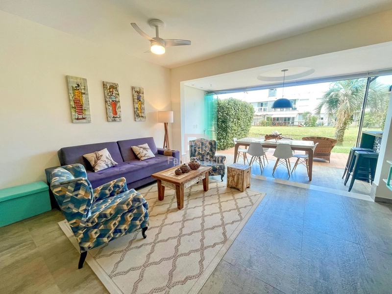 Casa em Condomínio com 118m², 2 dormitórios, 1 suíte, 2 vagas, Condomí: 1ª foto da galeria de imagens do imóvel