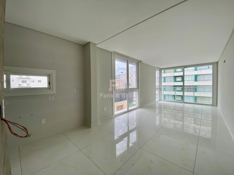 Apartamento com 3 dormitórios à venda em Capao da Canoa: 2ª foto da galeria de imagens do imóvel