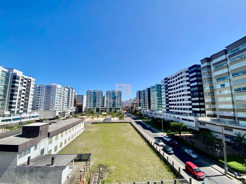 MOBILIADO DECORADO DE FRENTE PARA PRAÇA.: 24ª foto da galeria de imagens do imóvel