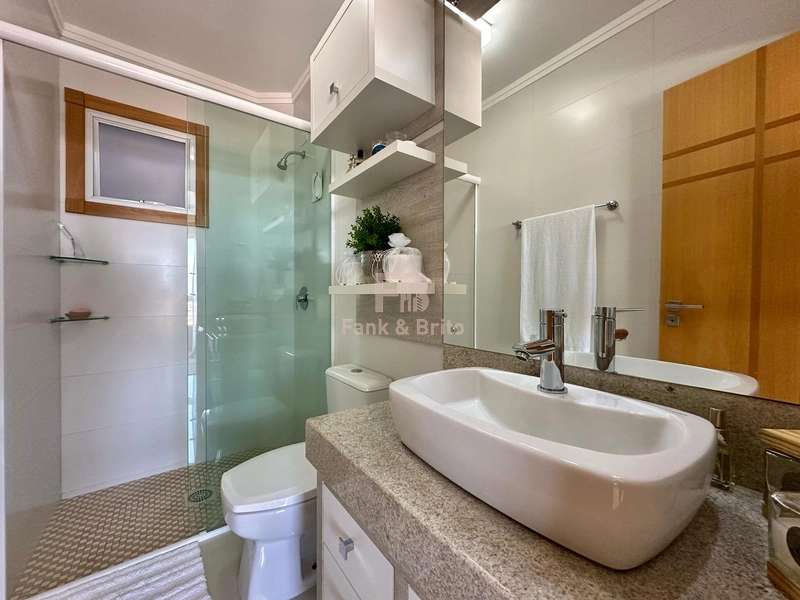 MOBILIADO E DECORADO COM VISTA MAR.: 24ª foto da galeria de imagens do imóvel