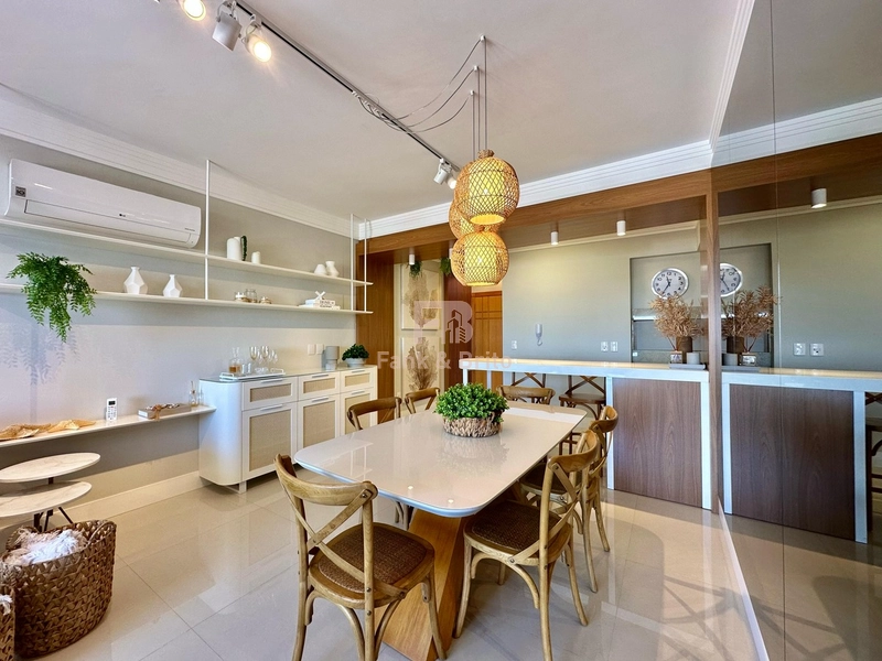 MOBILIADO E DECORADO COM VISTA MAR.: 12ª foto da galeria de imagens do imóvel
