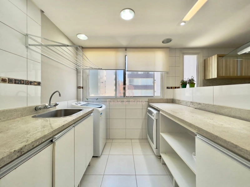 APARTAMENTO A VENDA NA BEIRA MAR DE CAPÃO DA CANOA: 3ª foto da galeria de imagens do imóvel