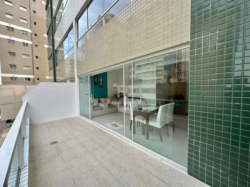 DECORADO COM TERRAÇO DE FRENTE, SOL DA MANHÃ, 01 QUADRA DO MAR.: 12ª foto da galeria de imagens do imóvel