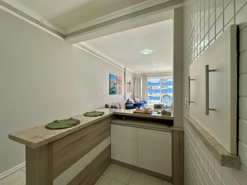 APARTAMENTO A VENDA NA AVENIDA UBIRAJARA, A 2 QUADRAS DO MAR: 7ª foto da galeria de imagens do imóvel