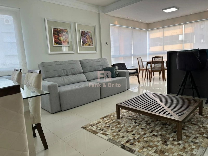 Amplo apartamento de 3 dormitórios em região privilegiada!: 2ª foto da galeria de imagens do imóvel
