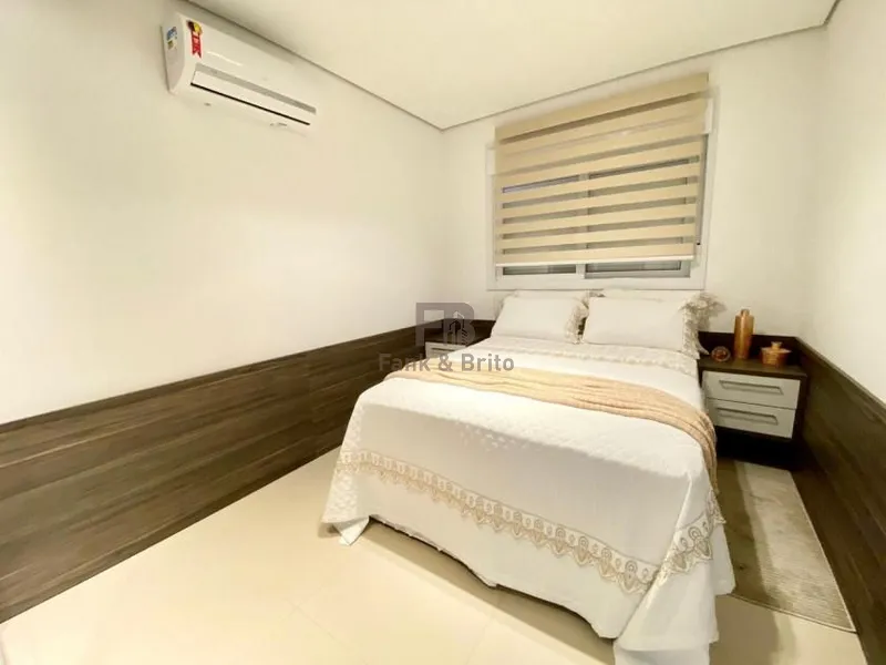 APARTAMENTO A VENDA A POUCOS PASSOS DO MAR.: 3ª foto da galeria de imagens do imóvel