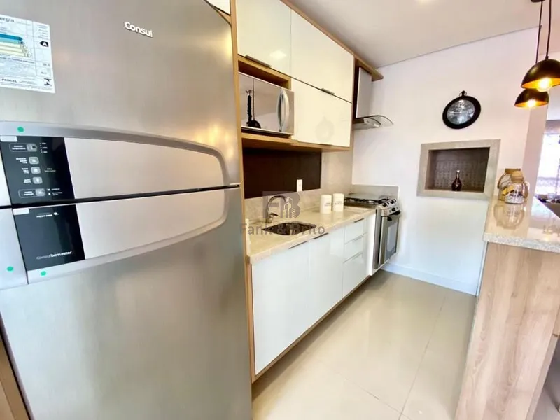 APARTAMENTO A VENDA A POUCOS PASSOS DO MAR.: 6ª foto da galeria de imagens do imóvel