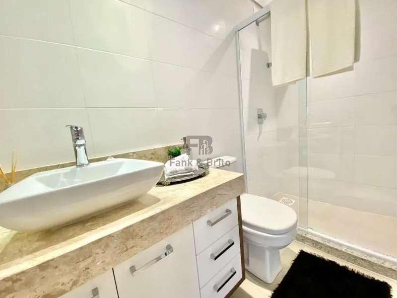 APARTAMENTO A VENDA A POUCOS PASSOS DO MAR.: 14ª foto da galeria de imagens do imóvel