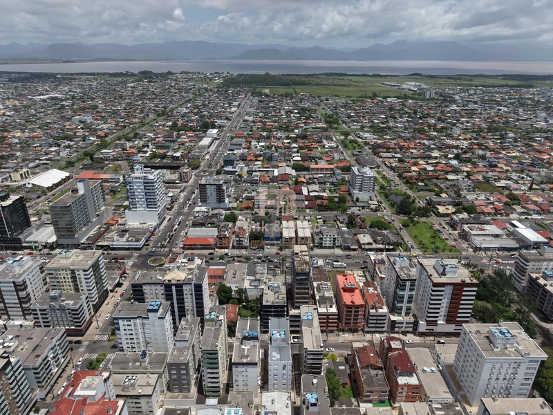SACADÃO DE FRENTE: 22ª foto da galeria de imagens do imóvel