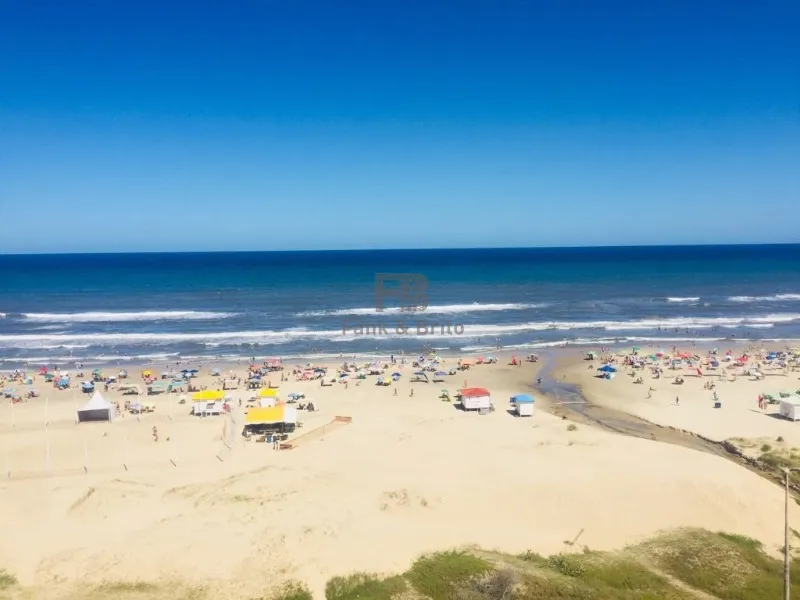 JA IMAGINOU MORANDO NO ENDEREÇO MAIS NOBRE DA PRAIA, NA BEIRA MAR...: 2ª foto da galeria de imagens do imóvel