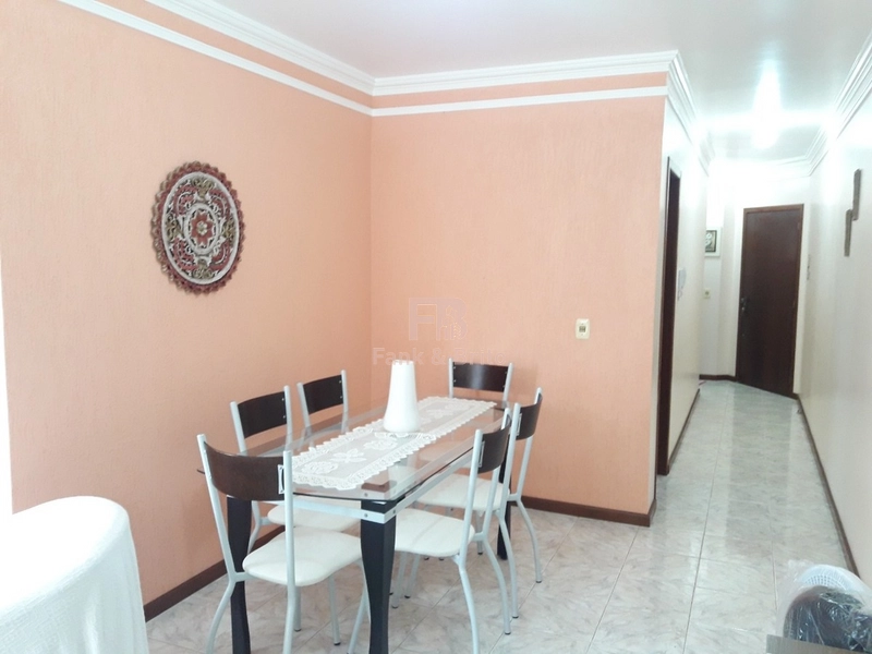Apartamento com 2 Dormitórios e Vaga de Garagem: 5ª foto da galeria de imagens do imóvel