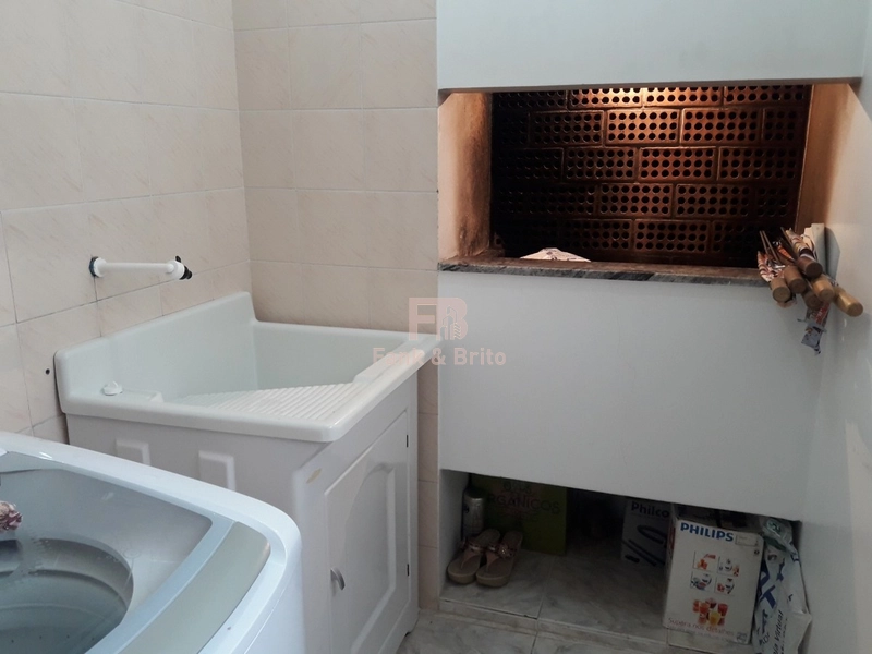 Apartamento com 2 Dormitórios e Vaga de Garagem: 12ª foto da galeria de imagens do imóvel