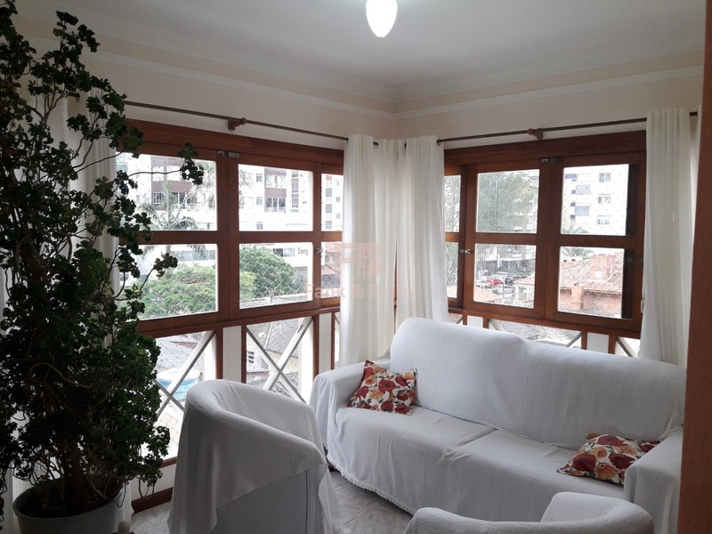 Apartamento com 2 Dormitórios e Vaga de Garagem: 2ª foto da galeria de imagens do imóvel